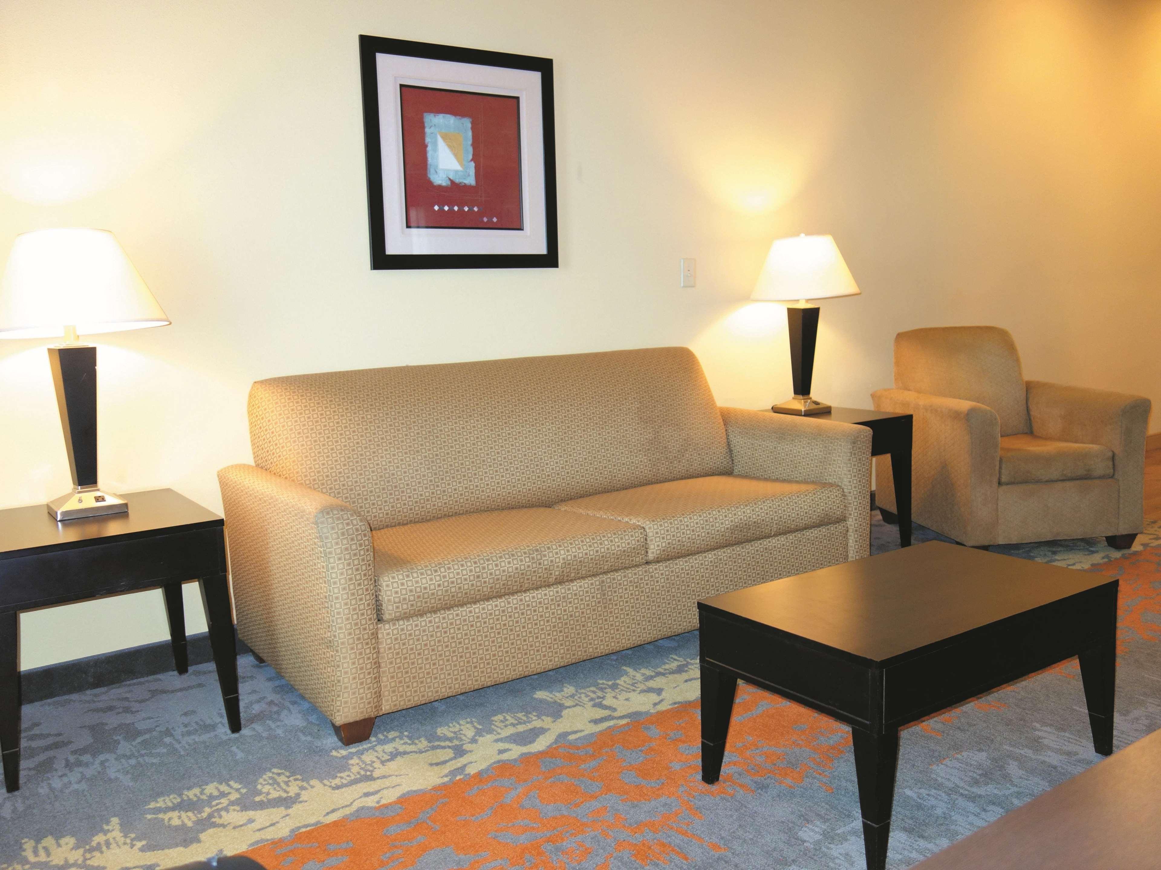 La Quinta By Wyndham Eastland Hotel Bagian luar foto