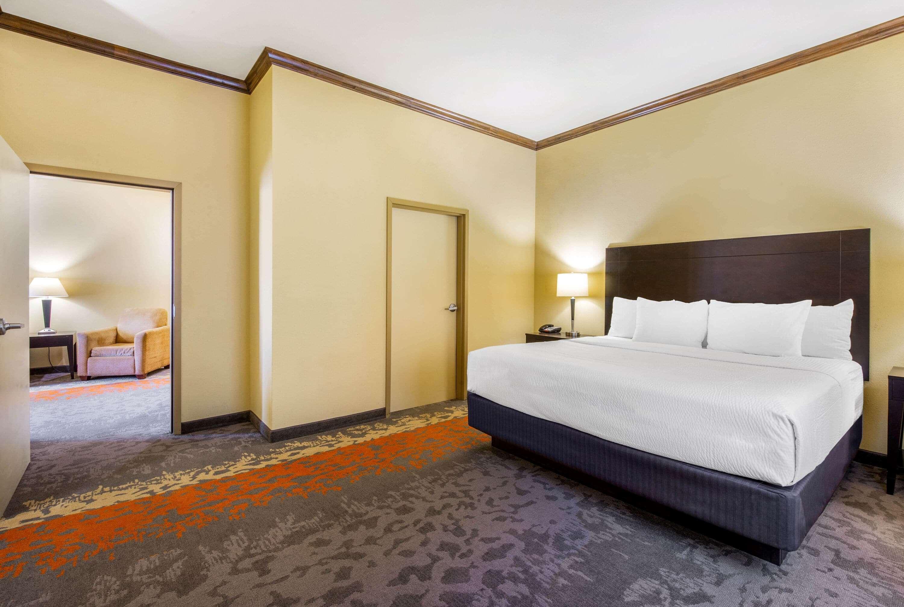La Quinta By Wyndham Eastland Hotel Bagian luar foto