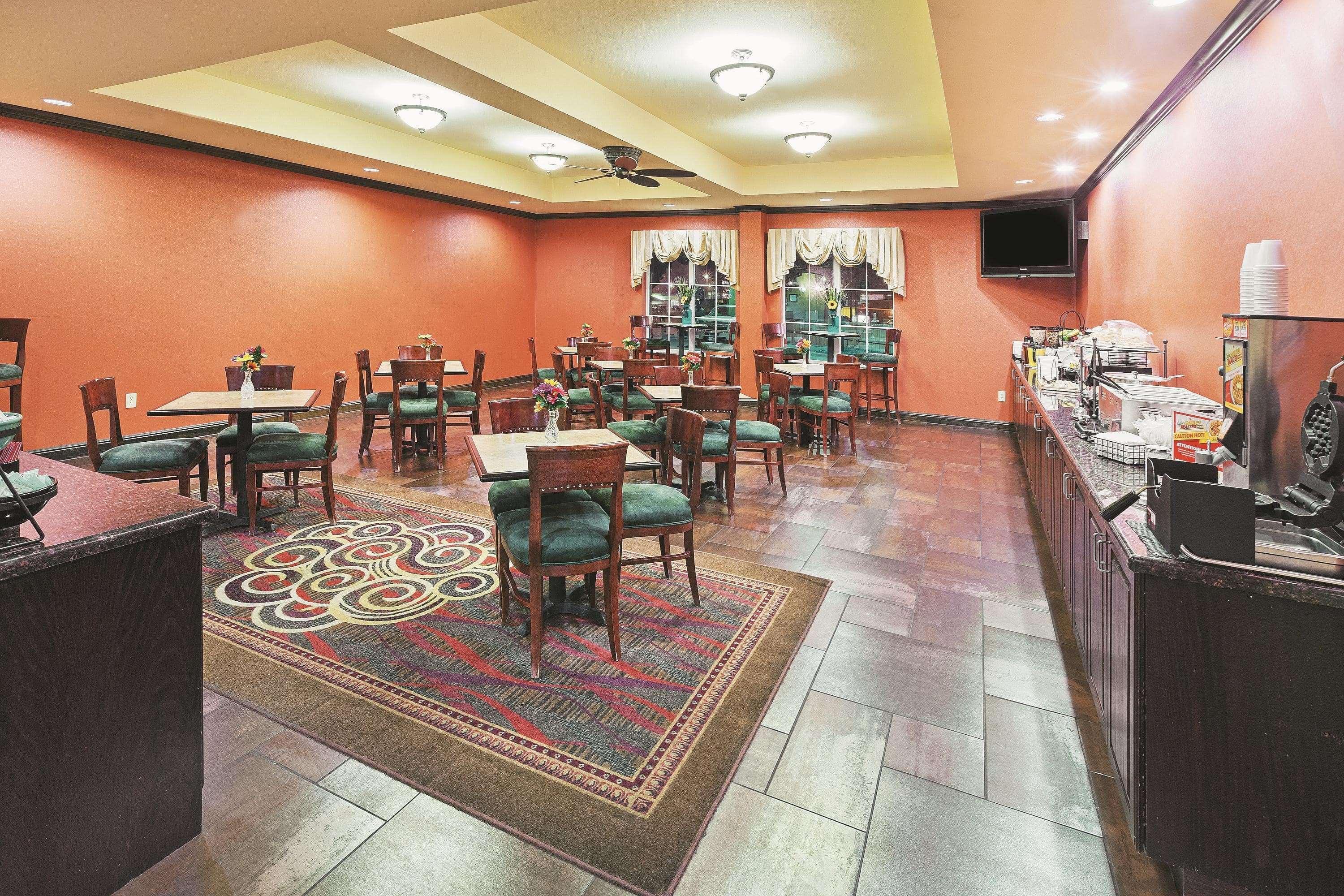 La Quinta By Wyndham Eastland Hotel Bagian luar foto