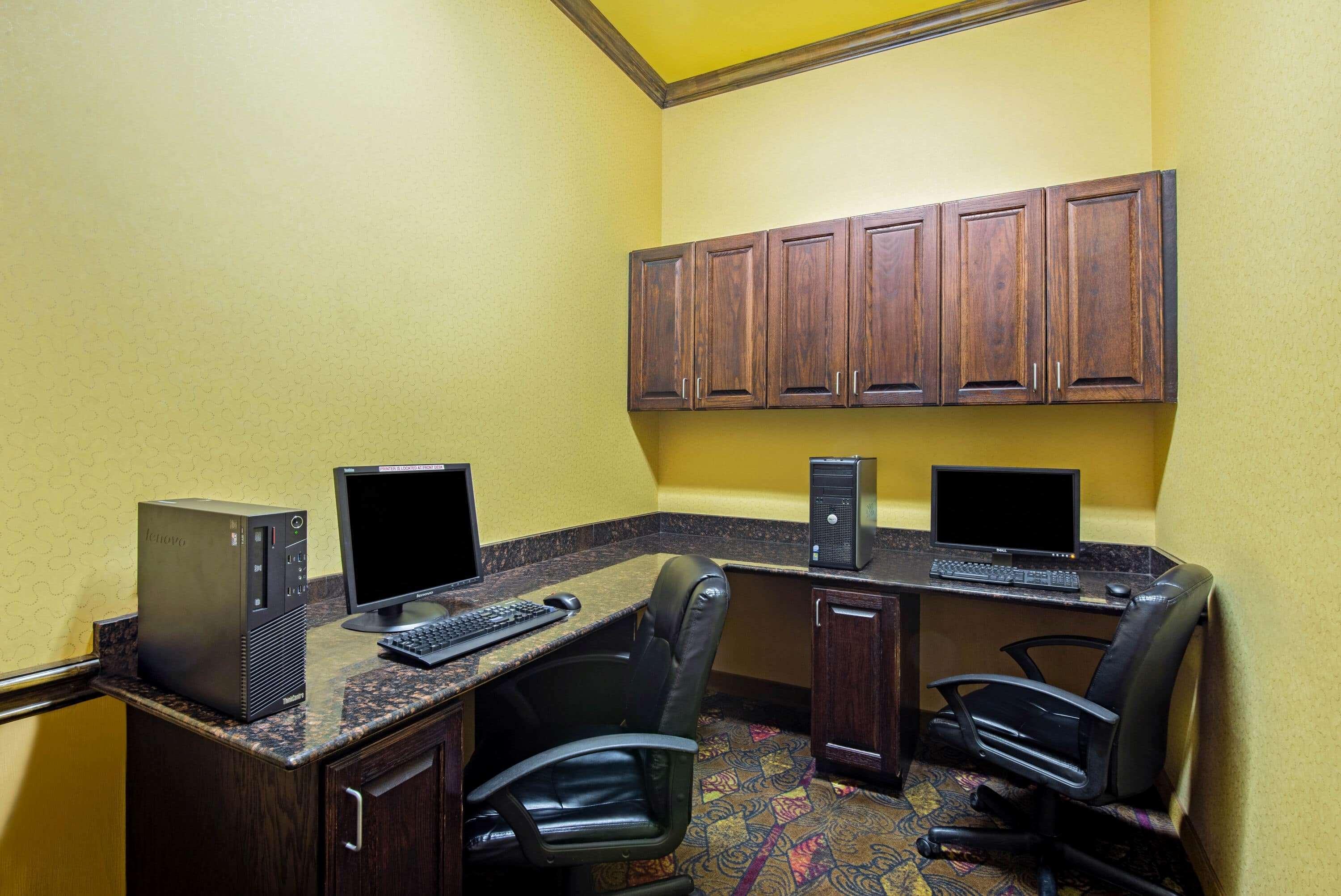 La Quinta By Wyndham Eastland Hotel Bagian luar foto