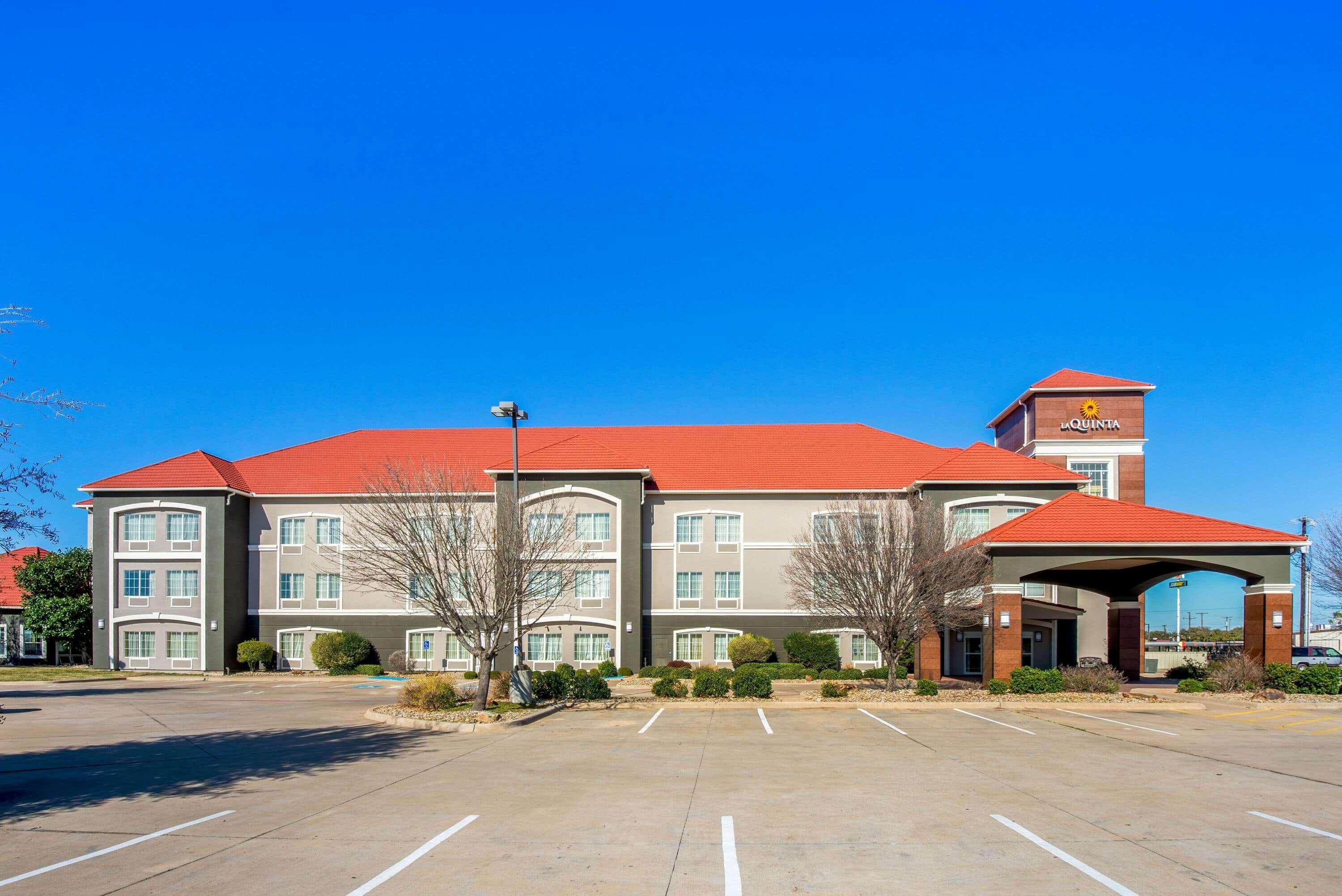 La Quinta By Wyndham Eastland Hotel Bagian luar foto