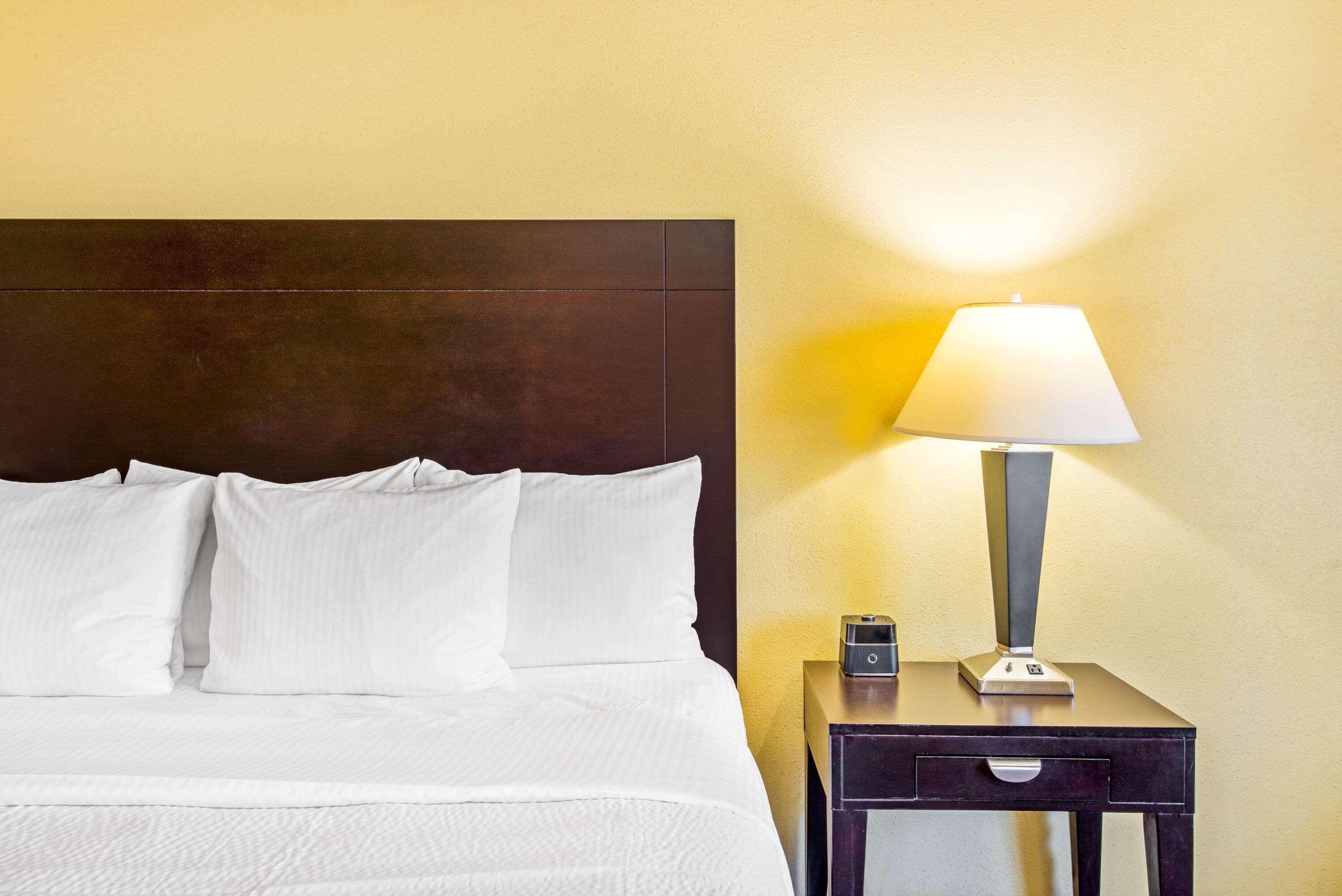 La Quinta By Wyndham Eastland Hotel Bagian luar foto