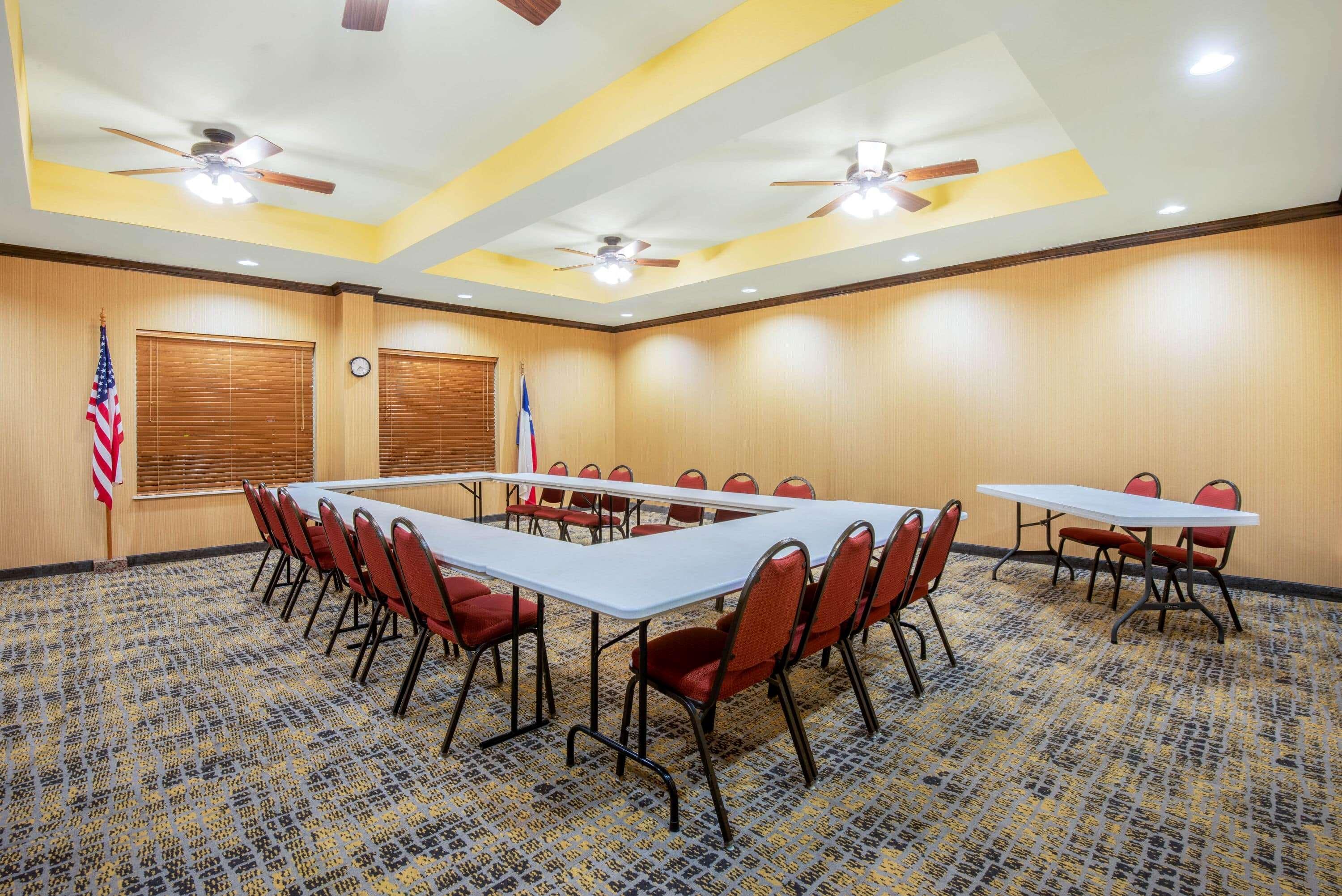 La Quinta By Wyndham Eastland Hotel Bagian luar foto