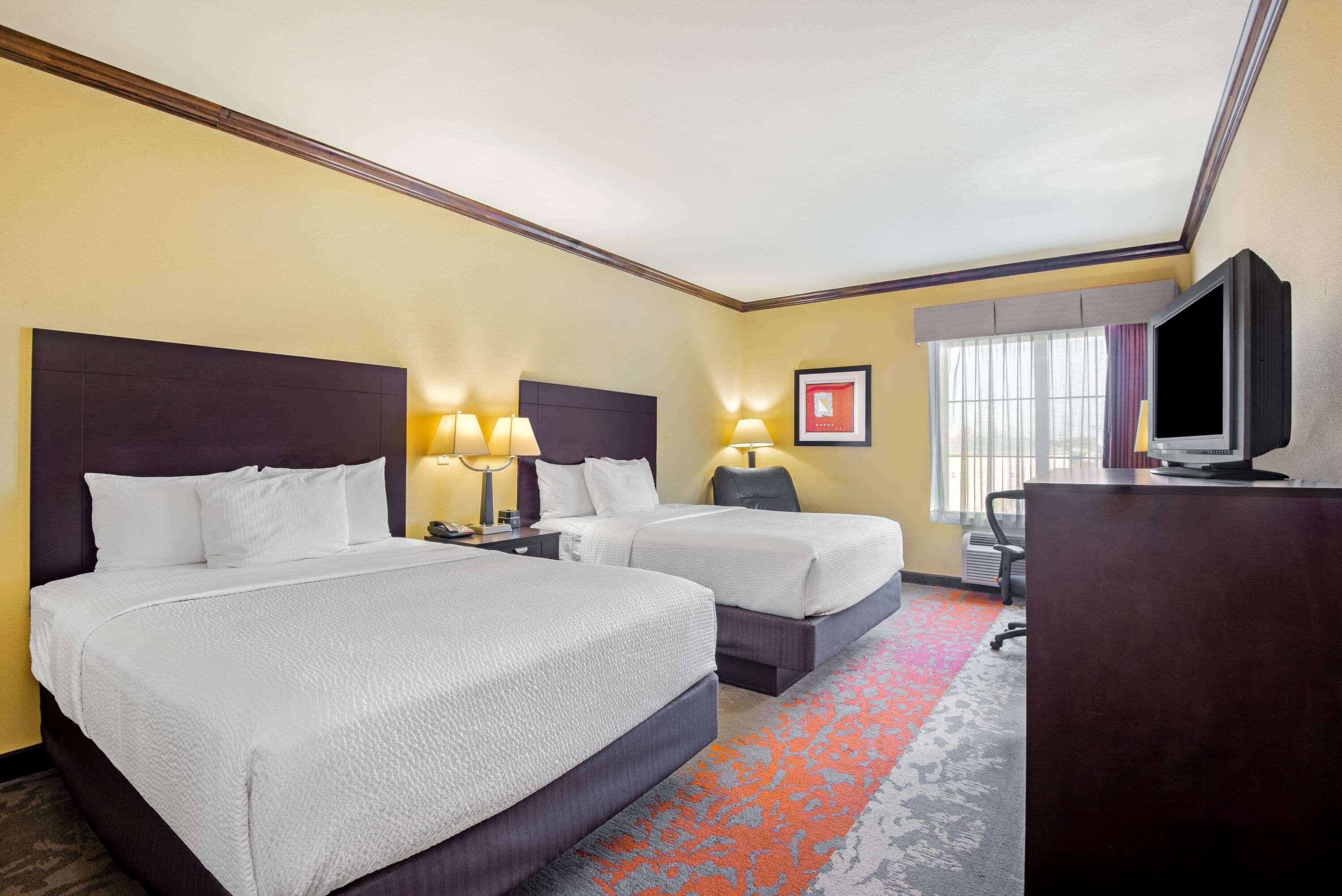 La Quinta By Wyndham Eastland Hotel Bagian luar foto
